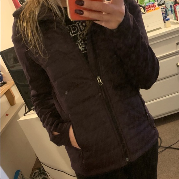 Women’s purple North Face jacket - Picture 4 of 5